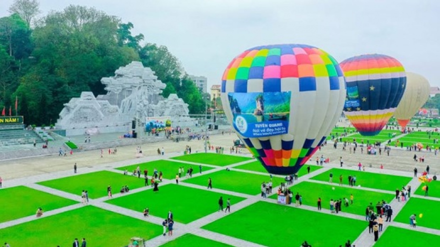 Tuyen Quang int'l hot-air balloon festival to return next month