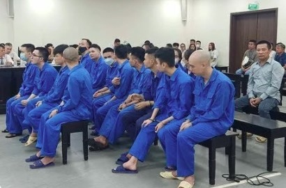 Hanoi court sentences transnational money laundering ring members