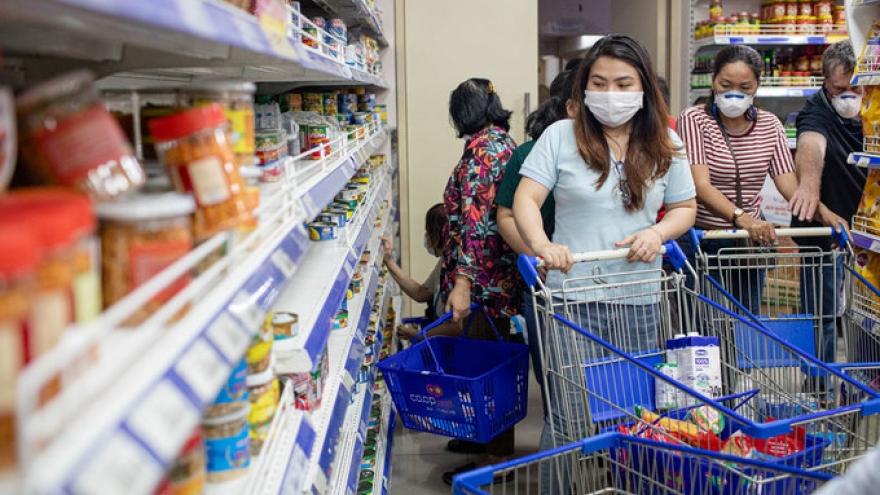 Pandemic lowers incomes of 90% of Vietnamese