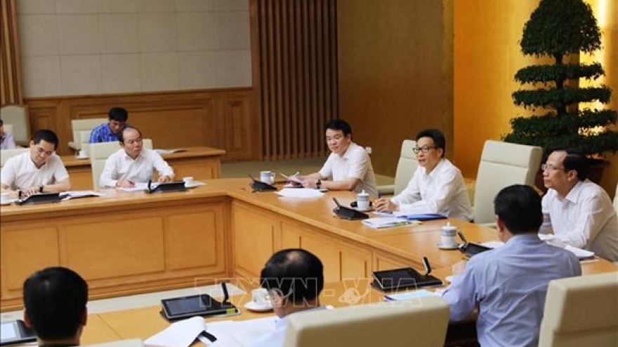 Deputy PM urges building multi-dimensional poverty standards for 2021-2025
