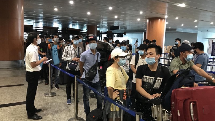 An additional 240 Vietnamese citizens safely repatriated from Myanmar