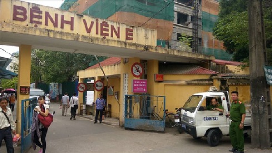 Hanoi hospital suspends admissions amid COVID-19 fears