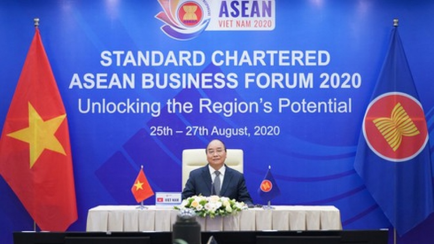 PM calls for foreign investment in ASEAN for success