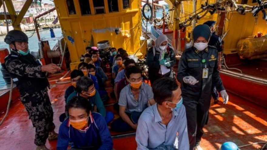 Vietnamese Embassy in contact with detained fishermen in Indonesia