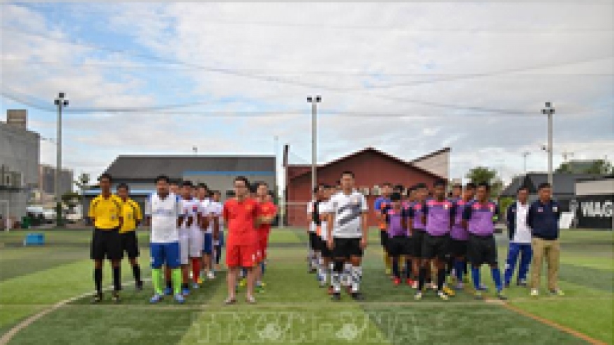 Vietnamese youth’s football tourney opens in Laos