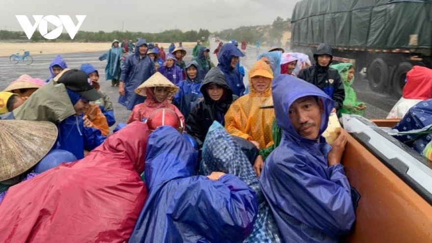 1.2 million to flee as typhoon Molave nears