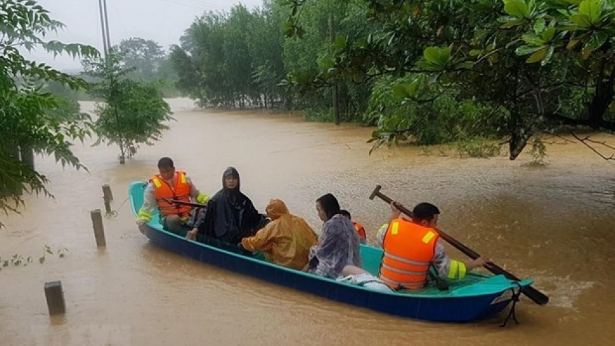 UNFPA assists female flood victims in central region