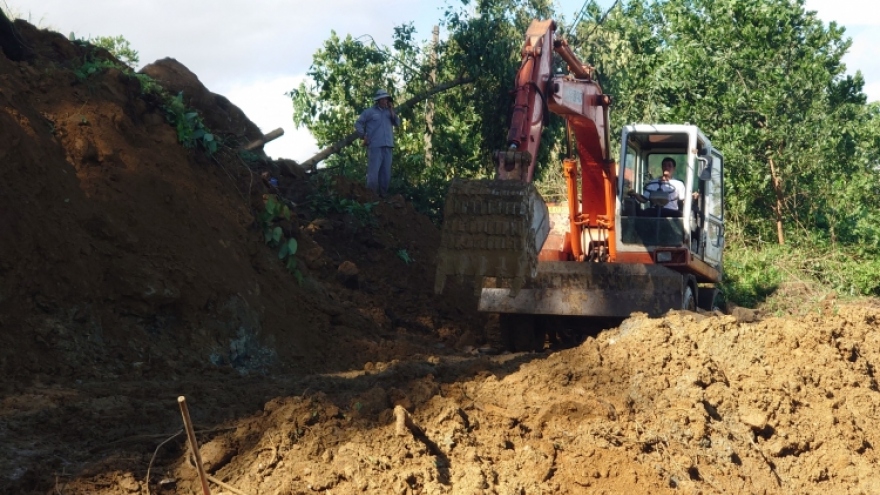 Further landslide in Quang Nam buries 11 people