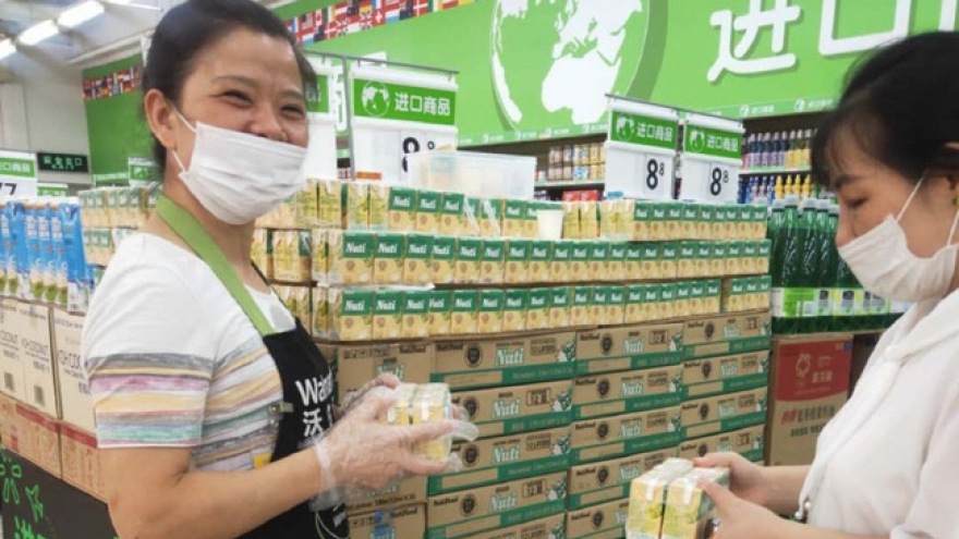 First Vietnamese dairy products sold at Walmart