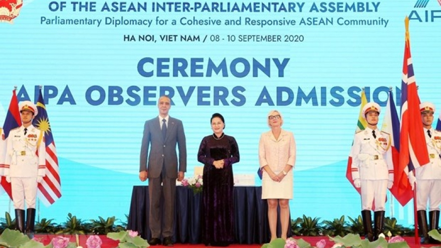 Parliament leaders congratulate Vietnam on AIPA-41