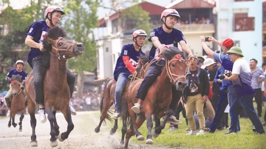 Bac Ha Winter Festival highlights Mong culture