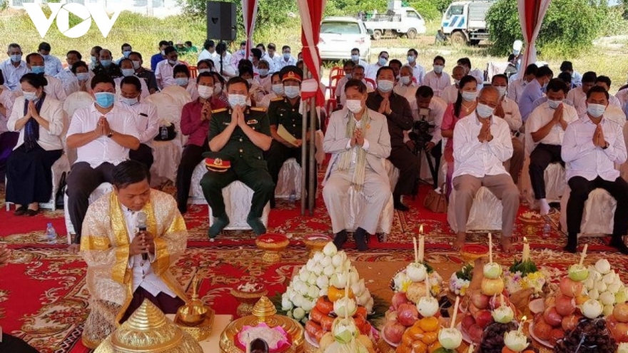 Work starts on Friendship Monument in Cambodian province