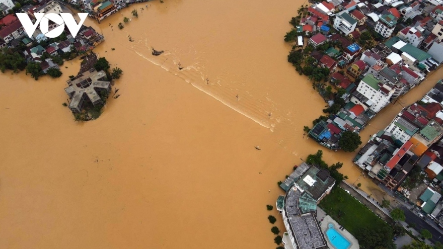 DPRK leader extends sympathy over several flooding