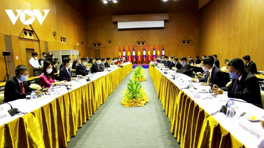 Vietnam, Laos rejoice over growing ties despite COVID-19