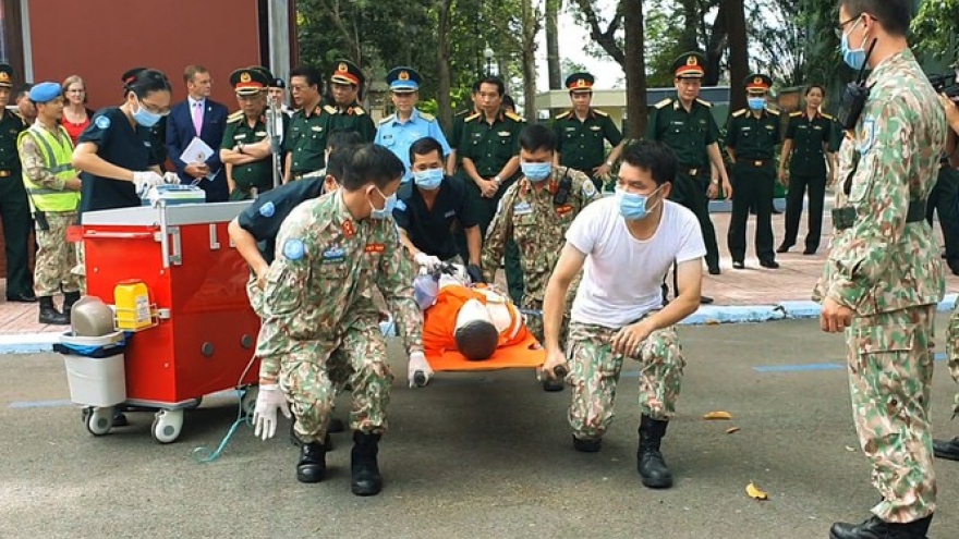 In photos: Staff at Level-2 field Hospital No. 3 attend training course