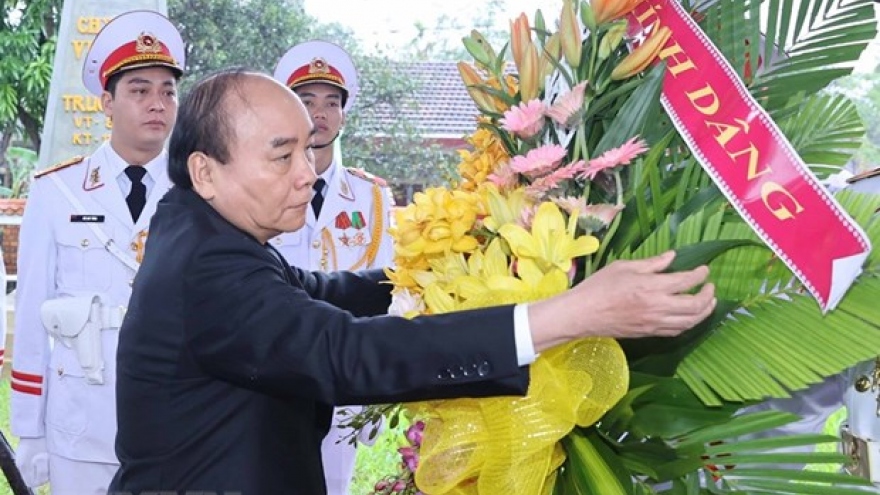 PM attends ceremony in commemoration of President Le Duc Anh’s 100th birthday
