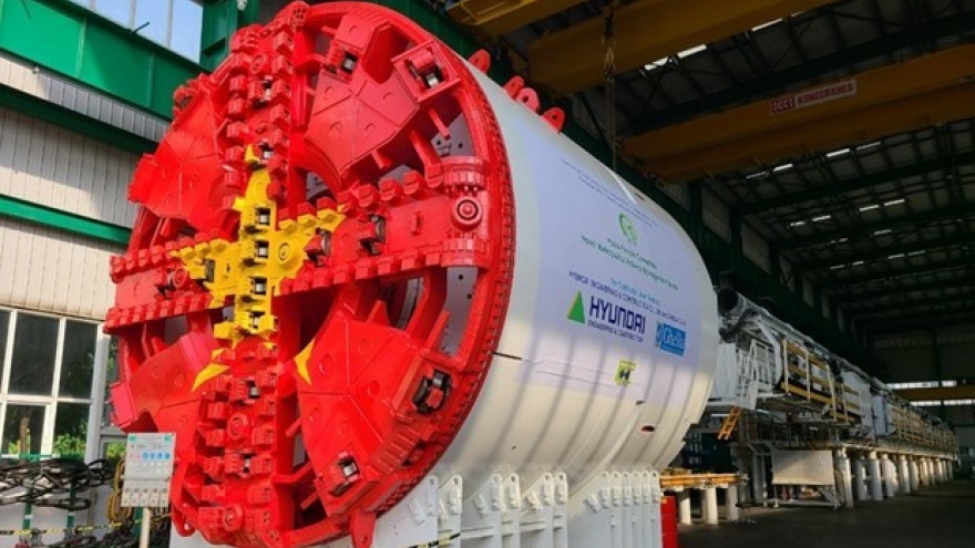 Hanoi: First tunnel boring machine for metro line construction installed