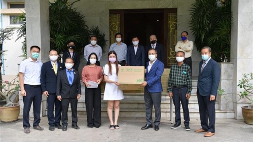 Vietnamese community in Thailand receive support amid COVID-19 fight