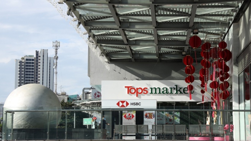 Local supermarket chain Big C changes name to Tops Market
