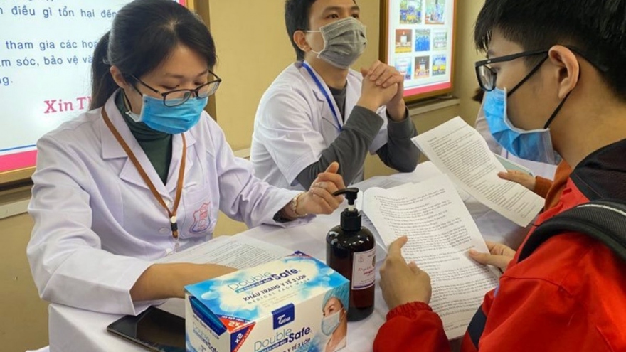 Vietnam recruits volunteers for first phase of second COVID-19 vaccine