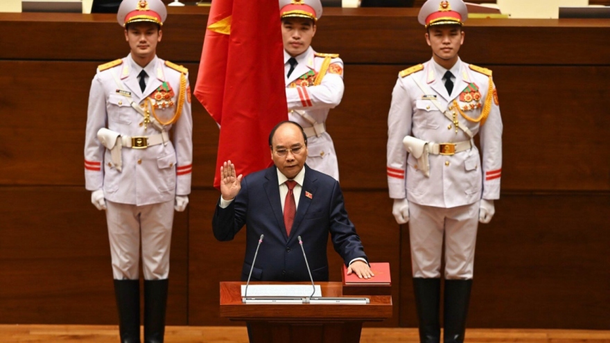 Politburo member Nguyen Xuan Phuc elected new State President