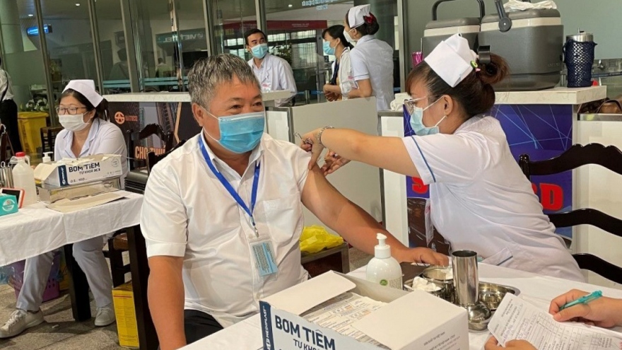 Over 2,000 local airport staff vaccinated against COVID-19