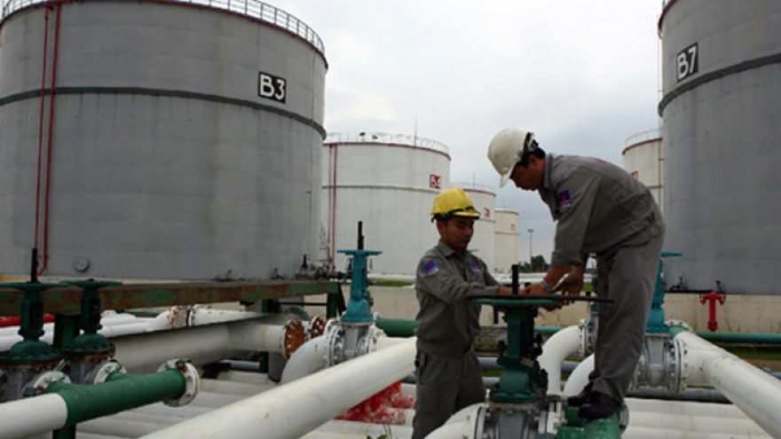 Vietnam spends over US$1billion on petrol imports in Q1