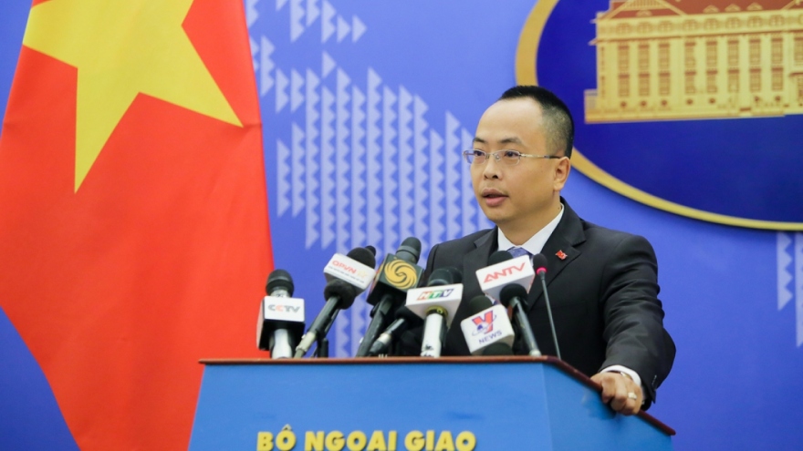 Vietnam slams China’s East Sea fishing ban 