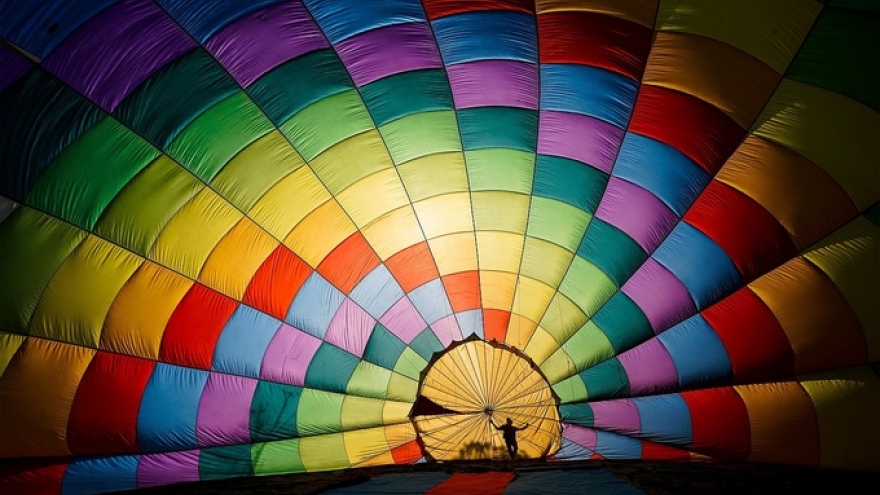 Vietnam hot air balloon shot wins Smithsonian photo contest