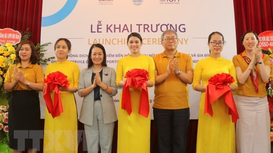 One-stop service office for returning migrant women opens in Hai Phong