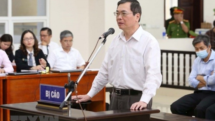 Trial of ex-minister of industry and trade, accomplices reopens