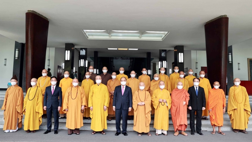 State President hails Buddhist Shangha’s pioneering role in religious solidarity