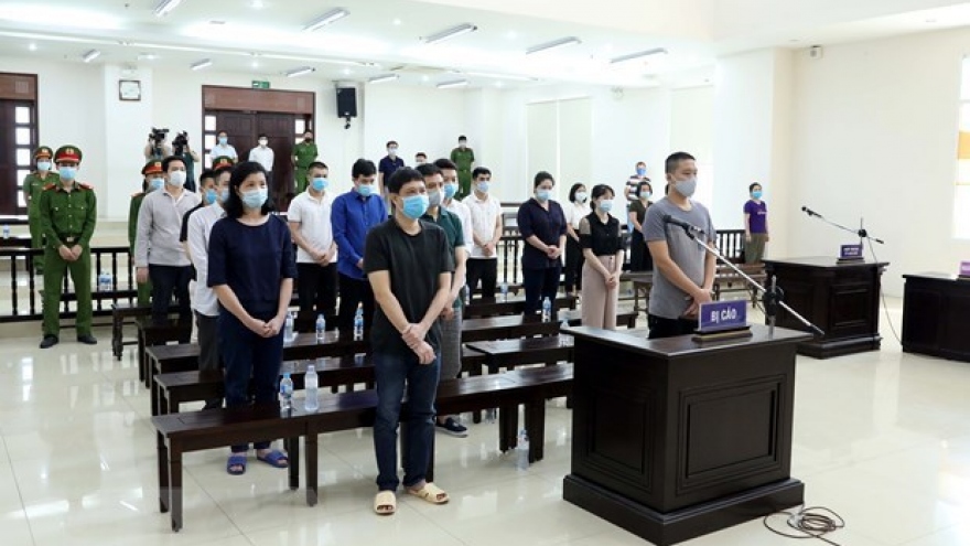 Defendants in Nhat Cuong Company smuggling case jailed