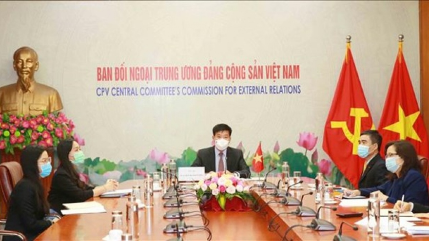 Vietnam commits to international cooperation in fighting COVID-19