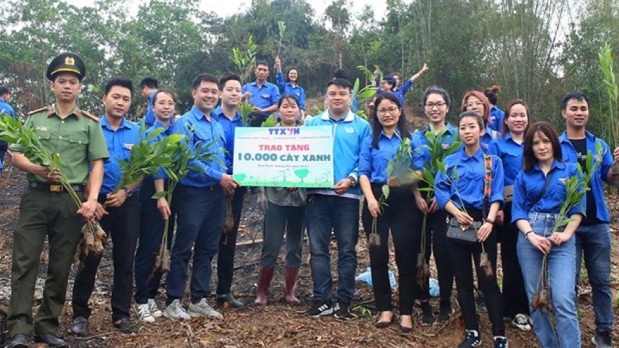 Report on youth action for climate change in Vietnam debuts