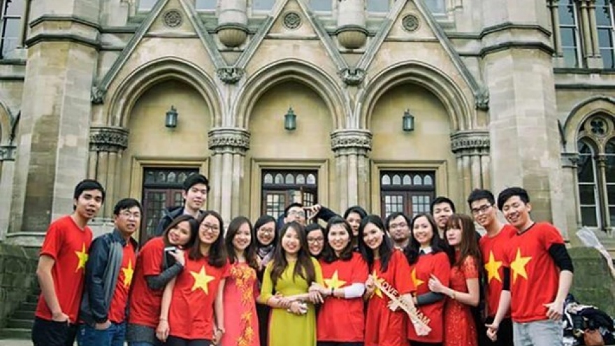 Vietnam, UK look to beef up education cooperation