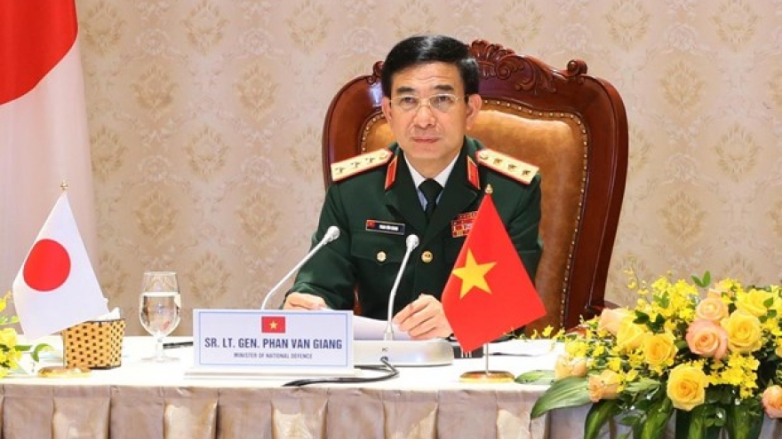 Vietnam, Japan to augment military medicine cooperation in COVID-19 combat