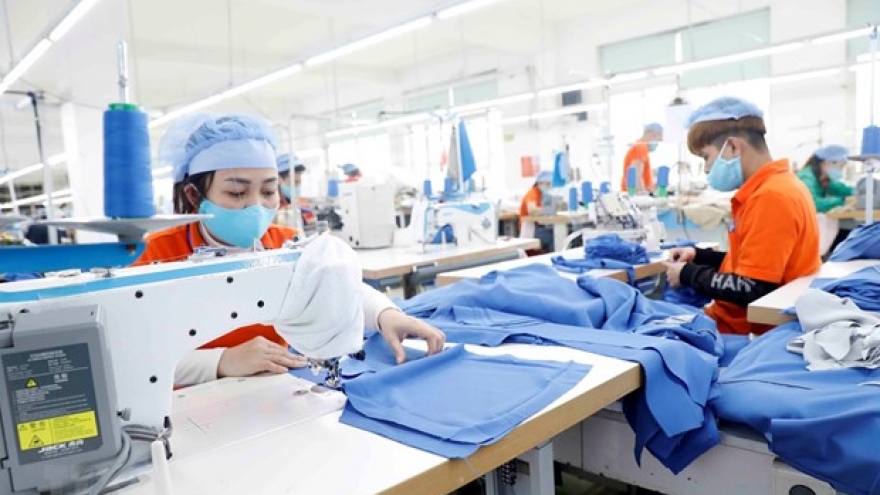 Hanoi targets raising ratio of trained workers to 80% by 2030