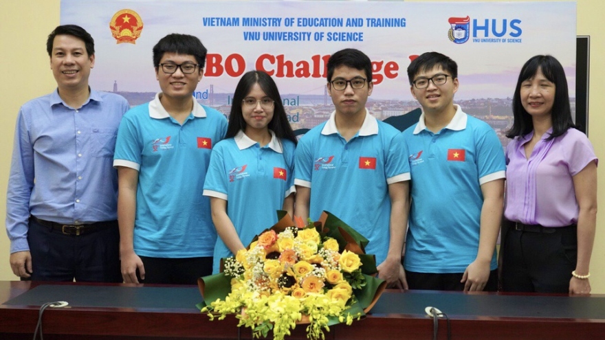 Vietnam wins four medals at Int’t Biology Olympiad 2021