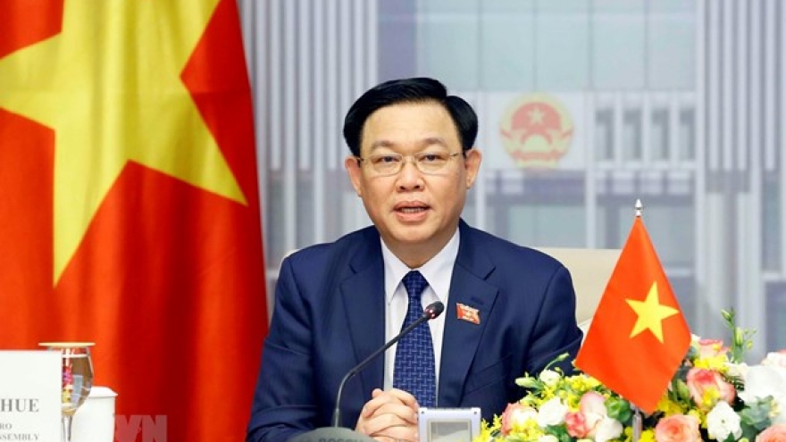Top Vietnamese, Singaporean legislators hold online talks