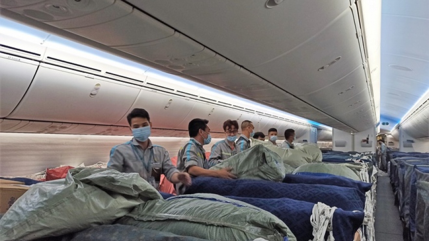 800 ventilators transported to HCM City coronavirus hotspot
