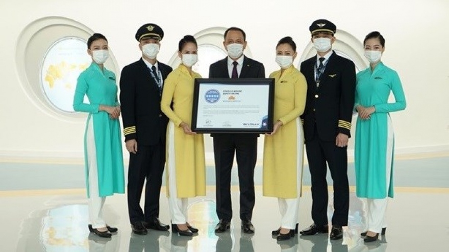 Vietnam Airlines gets five-star COVID-19 airline safety rating