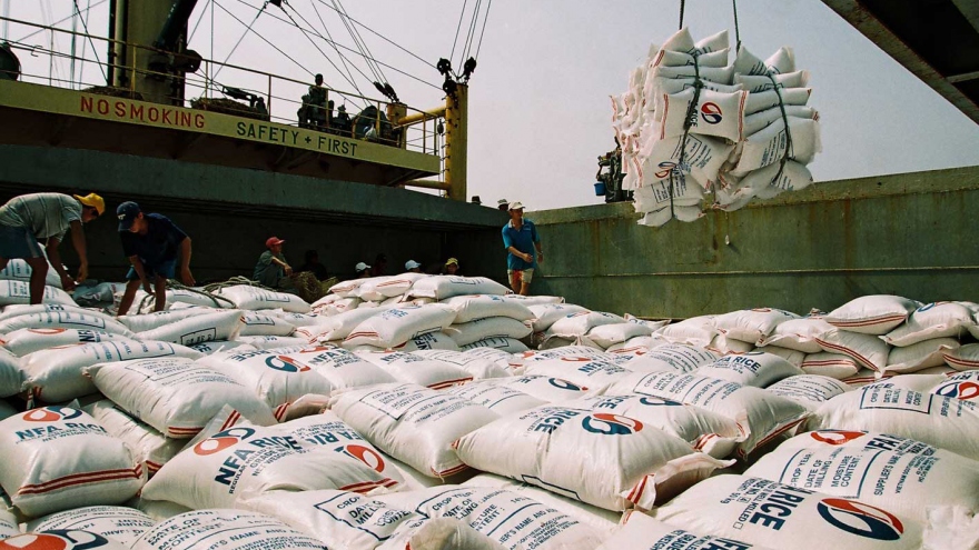 Vietnamese rice export price surges in first half