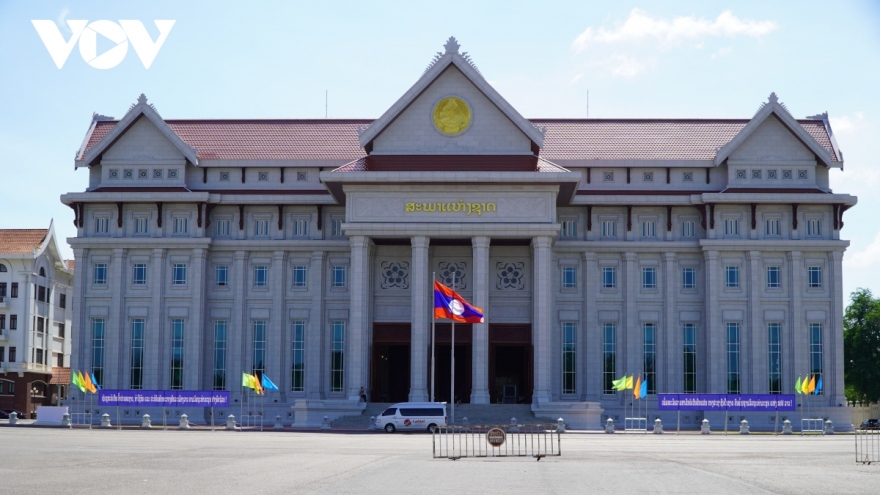 Vietnam to hand over newly-built National Assembly building to Laos