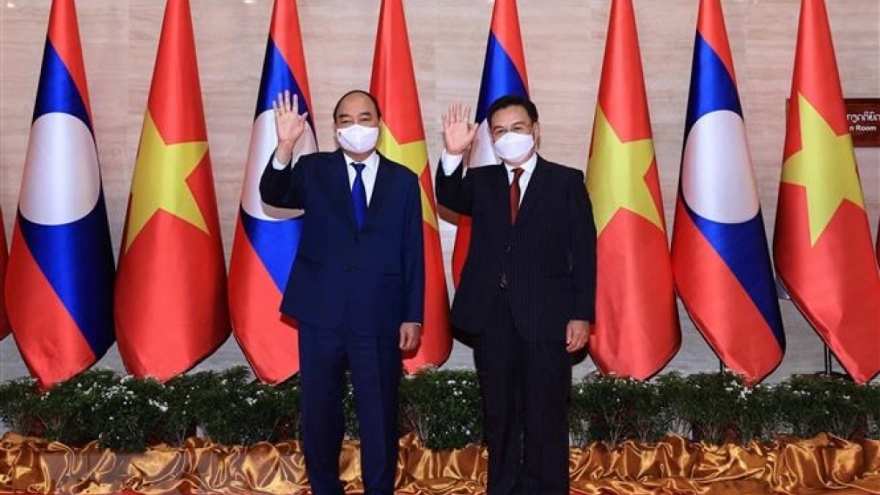 Lao National Assembly chairman welcomes Vietnamese State President 