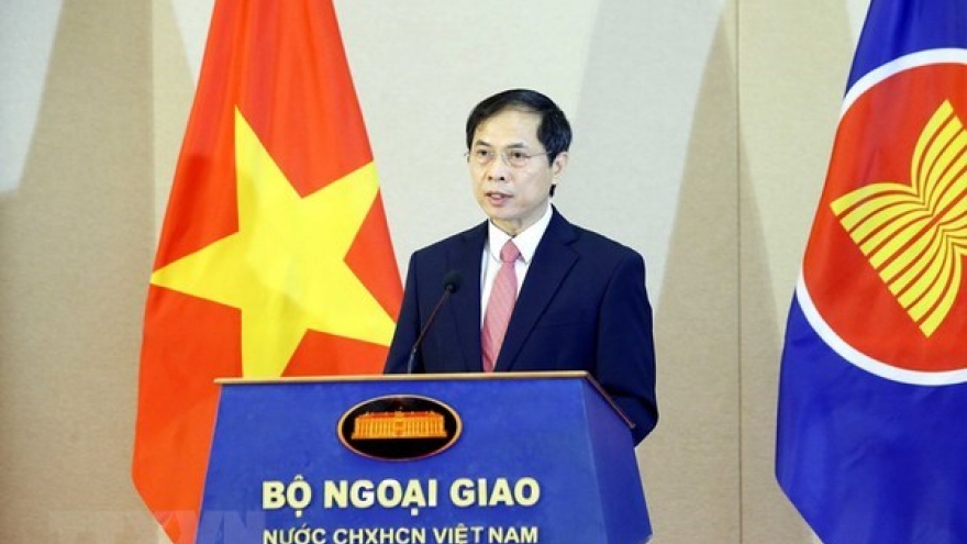 Flag salute ceremony celebrates ASEAN’s 54th founding anniversary in Hanoi