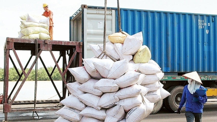 Prices of export rice fall to lowest figure in two years