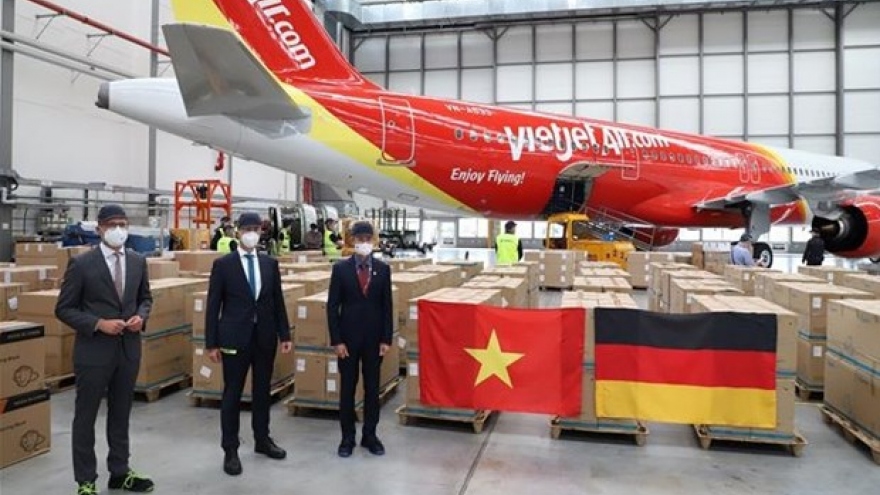 Vietjet Air flight transports relief goods from Germany to HCM City