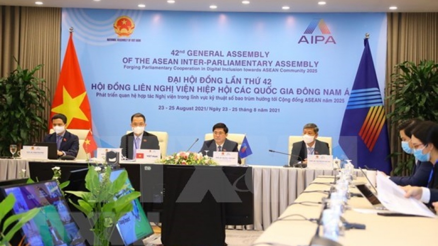 AIPA-42: Vietnam steps up digital application in all areas