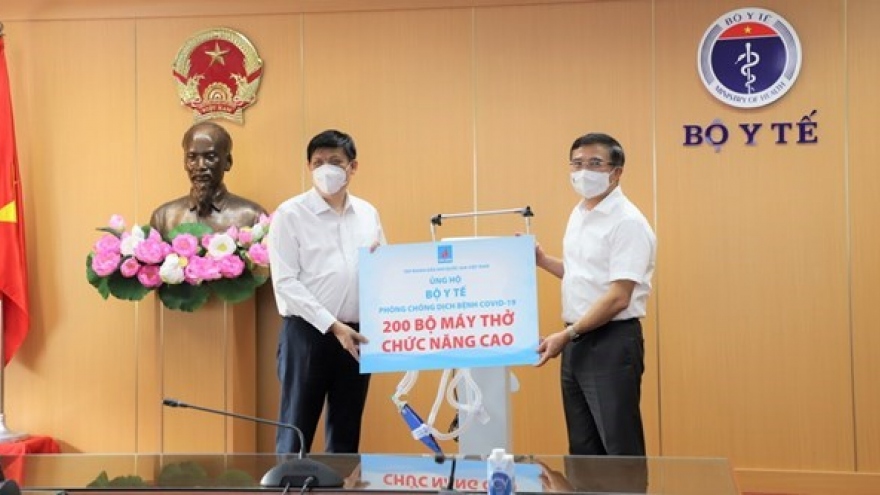 PetroVietnam donates 200 ventilators to support southern localities